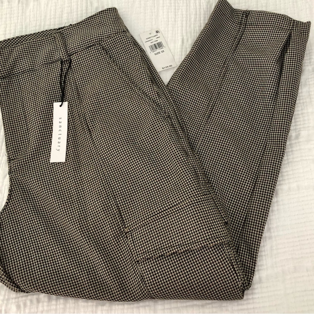 Sanctuary Womenโs Black and White Checkered Cargo-ish Pants